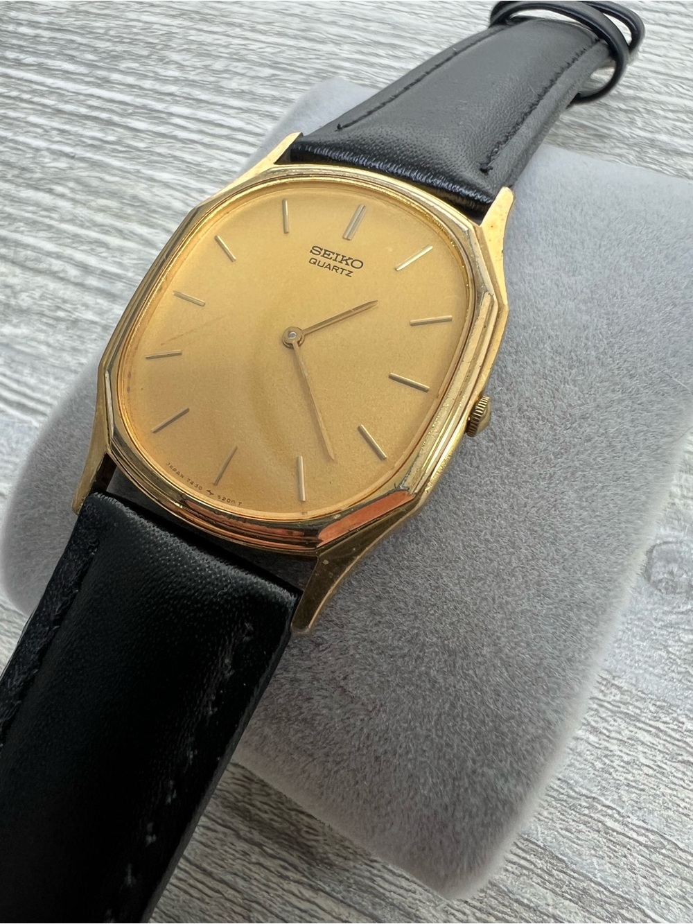 Seiko Gold Dial Men's Quartz Watch with Black Leather Strap - Picture 3 of 7